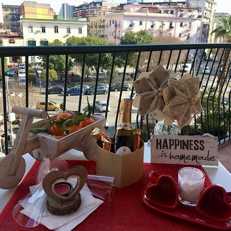 Holiday Garibaldi Napoli Bed & Breakfast Exterior photo