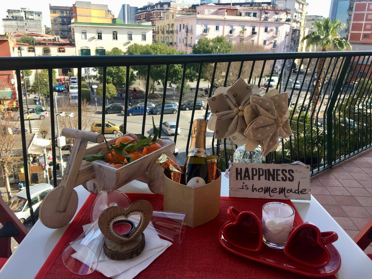 Holiday Garibaldi Napoli Bed & Breakfast Exterior photo